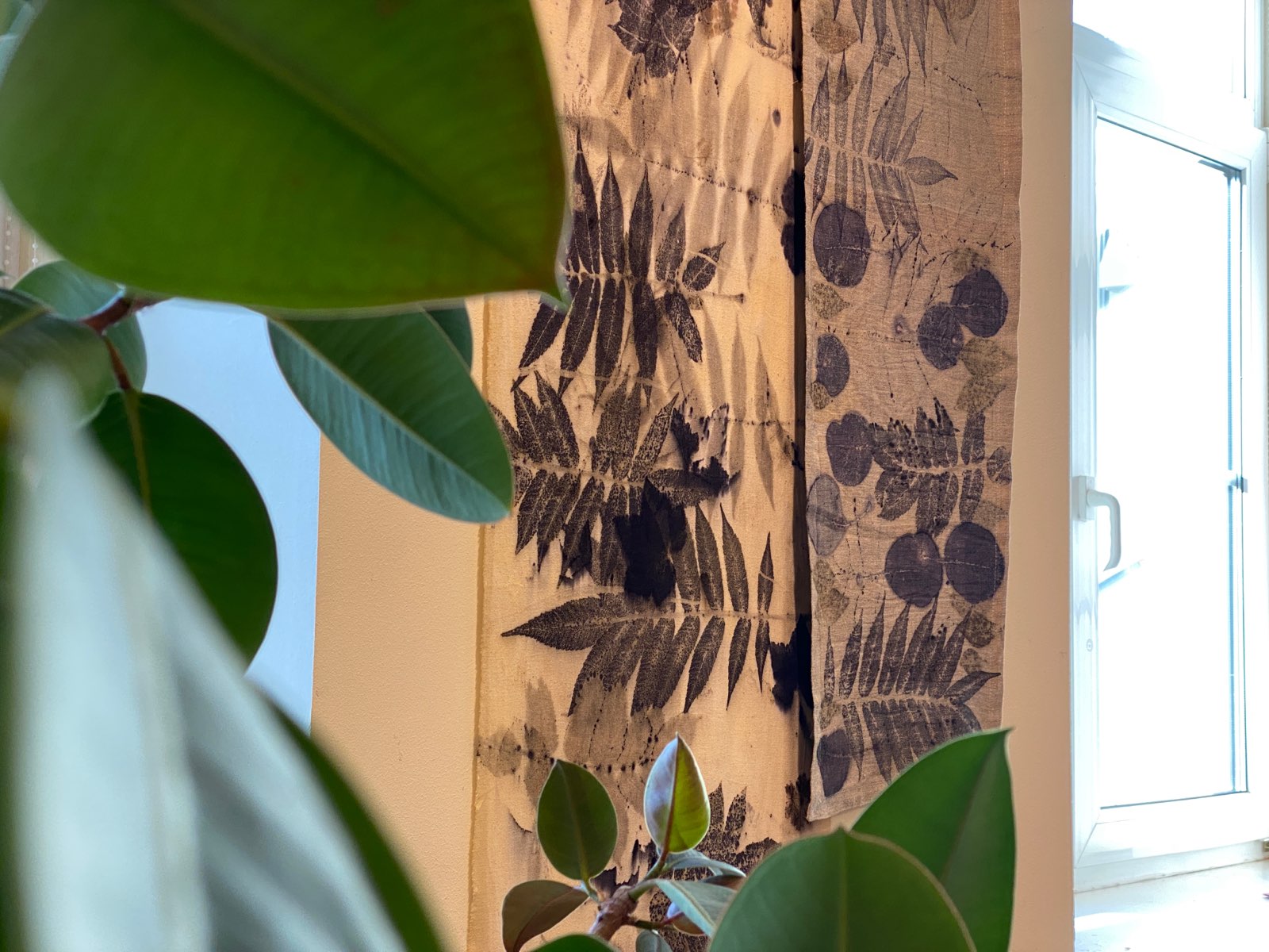 Taimetrükk autor Silvia Luik.