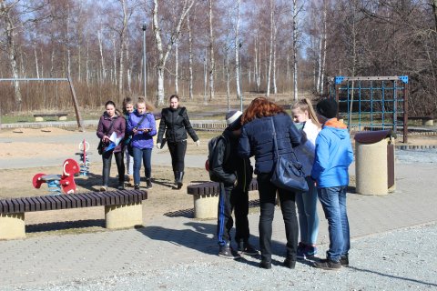 opilased_asuvad_rada_avastama_annely_fersel